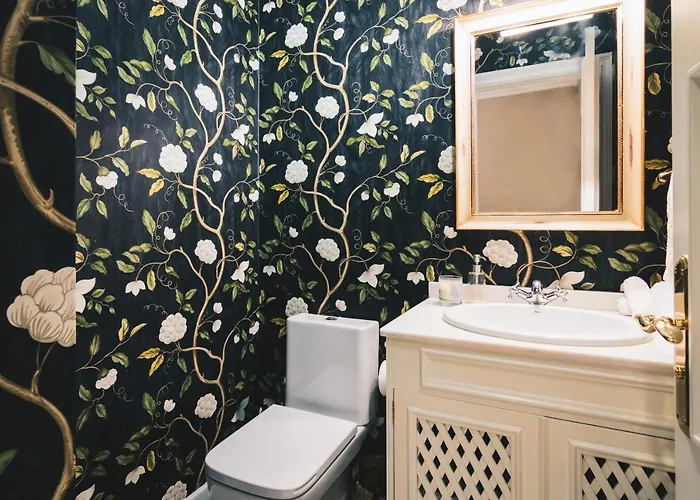 Neguri Geltokia By People