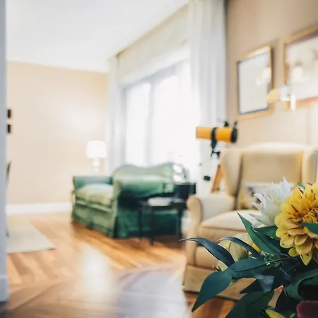 Neguri Geltokia By People * Bilbao