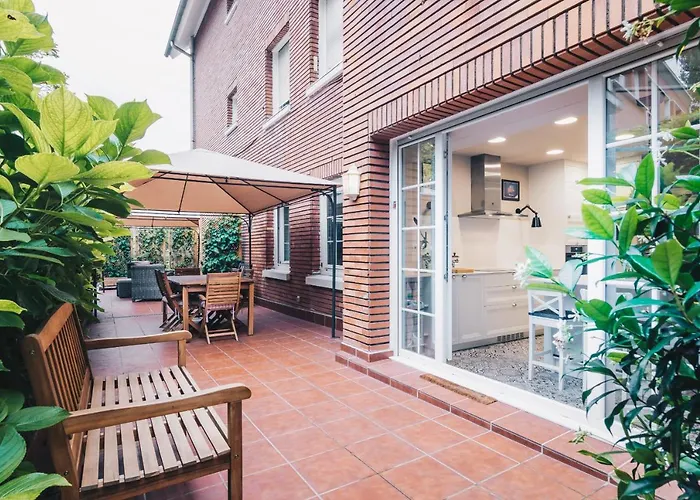 Neguri Geltokia By People