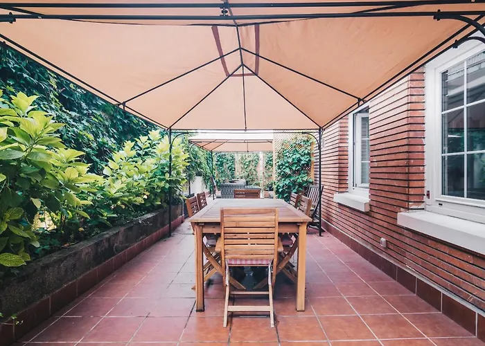 Neguri Geltokia By People * Bilbao