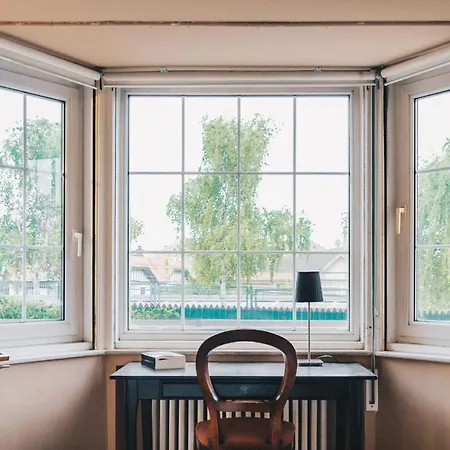 Neguri Geltokia By People