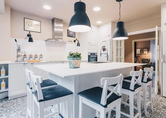 Neguri Geltokia By People *